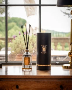 Holland Cooper Diffusers><noscript><img width=
